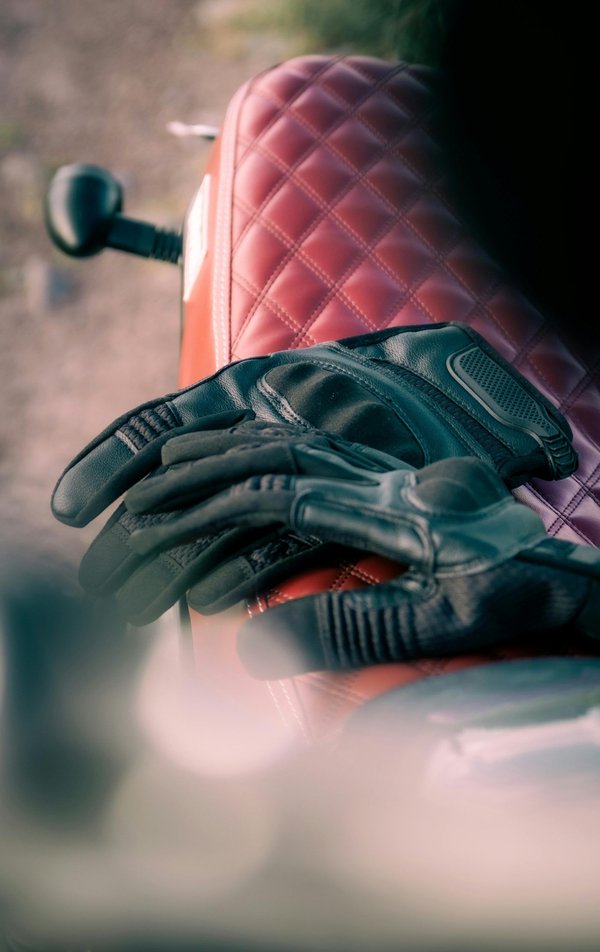 Le guide complet pour choisir de parfaits gants de conduite